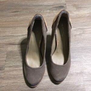 Kenneth Cole Reaction Women's Brown Suede Heels